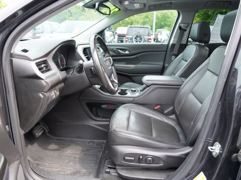 Used 2020 GMC Acadia SLT w/ Trailering Package AWD/4WD image 4