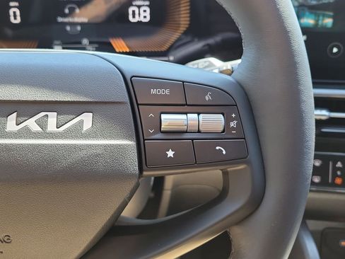 New 2026 Kia Sportage LX FWD image 26