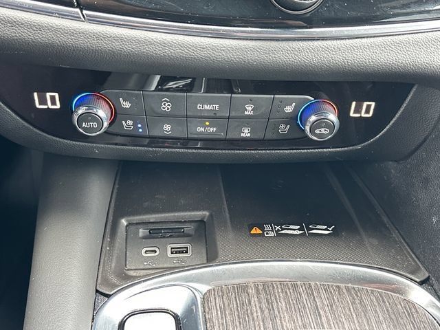 Used 2024 Buick Enclave Avenir w/ Avenir Technology Package FWD image 26