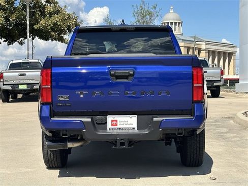 Certified 2025 Toyota Tacoma SR5 image 4