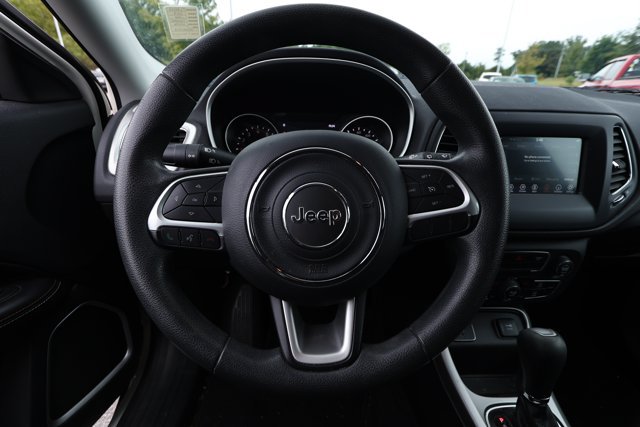 Used 2019 Jeep Compass Sport w/ Tech Group FWD image 6