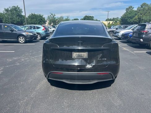 Used 2024 Tesla Model Y Long Range AWD/4WD image 4