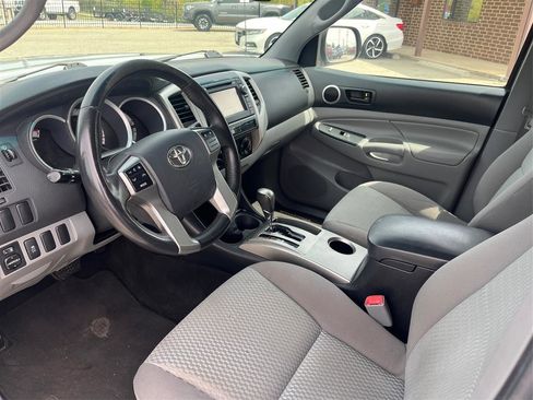 Used 2013 Toyota Tacoma PreRunner w/ SR5 Pkg image 9