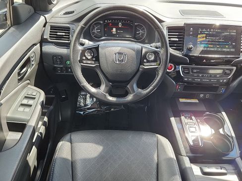 Used 2023 Honda Passport Elite image 11
