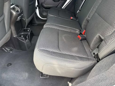 Used 2021 Jeep Wrangler Unlimited Sport AWD/4WD image 16
