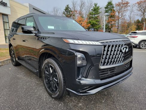 New 2026 INFINITI QX80 4WD image 9