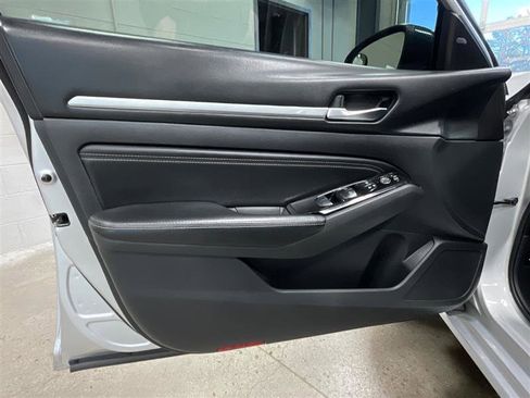 Used 2020 Nissan Altima 2.5 SL image 10