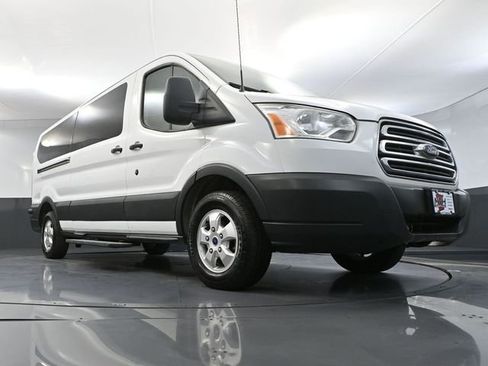 Used 2017 Ford Transit 350 XLT RWD image 51