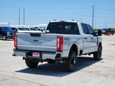 New 2026 Ford F250 XL w/ STX Appearance Package AWD/4WD image 5