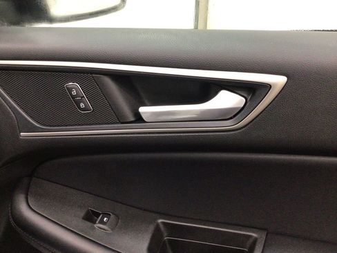 Used 2022 Ford Edge SEL w/ Convenience Package image 32