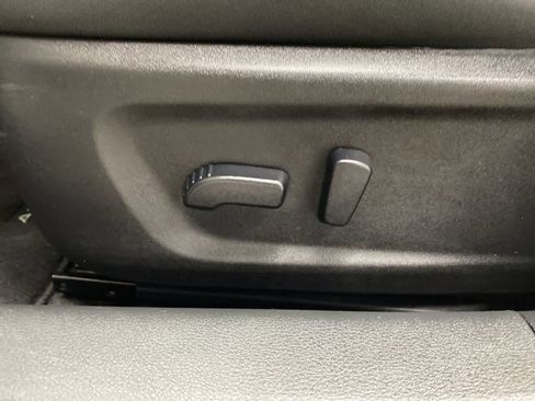 Used 2025 Nissan Altima 2.5 SV image 15