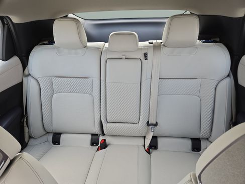 New 2026 Nissan Leaf Platinum+ image 37