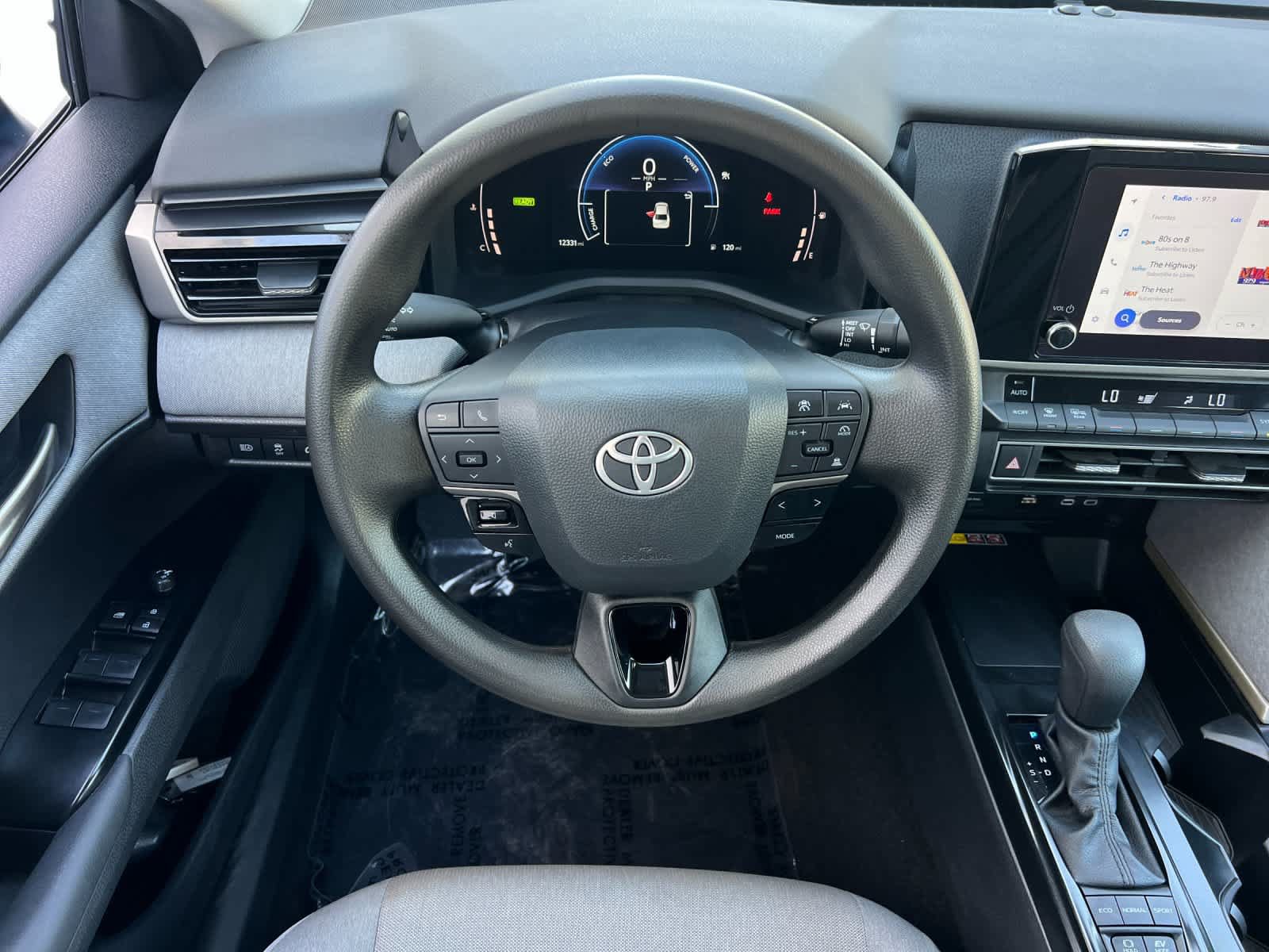 Used 2026 Toyota Camry LE FWD image 15