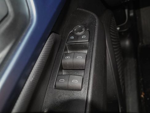 Used 2025 Chevrolet Equinox EV LT w/ Convenience Package FWD image 23