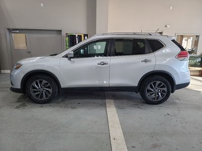 Used 2016 Nissan Rogue SL w/ SL Premium Package