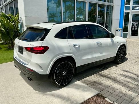 Used 2025 Mercedes-Benz GLA 35 AMG 4MATIC image 6