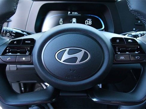 Certified 2026 Hyundai Elantra Sport image 18