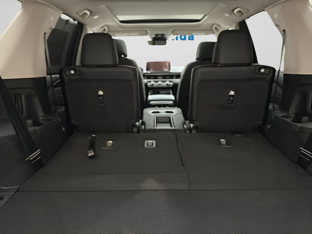 New 2026 Honda Pilot Touring image 23