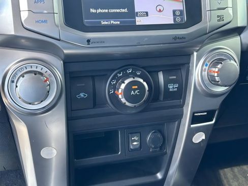 Used 2015 Toyota 4Runner SR5 Premium AWD/4WD image 15