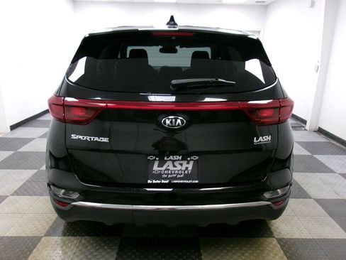 Used 2020 Kia Sportage LX image 12