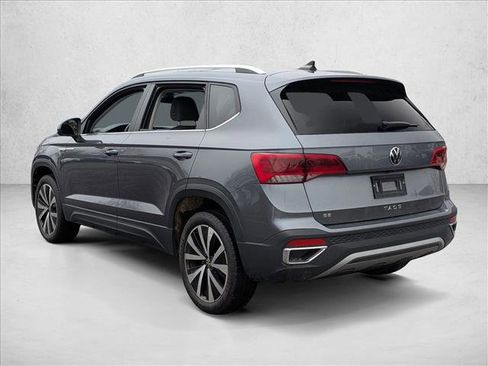 Used 2024 Volkswagen Taos SE image 7