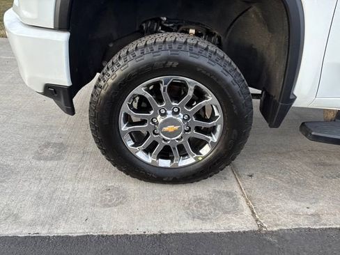 Certified 2023 Chevrolet Silverado 3500 High Country w/ Safety Package II image 28