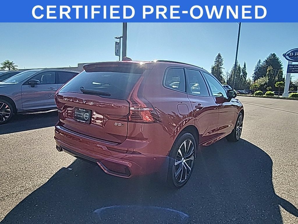 Certified 2023 Volvo XC60 B5 Plus w/ Protection Package Premier AWD/4WD image 5