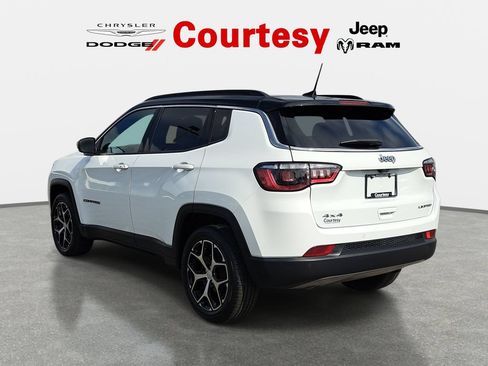 Certified 2024 Jeep Compass Limited AWD/4WD image 6