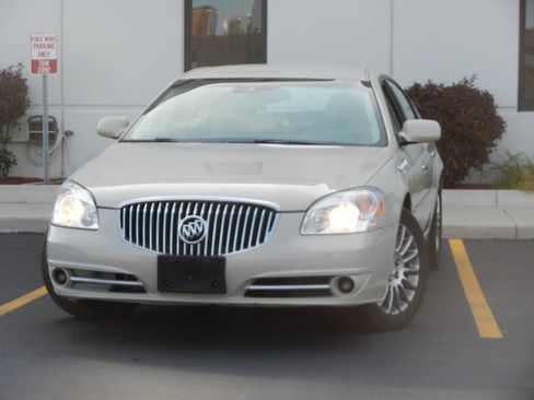 Used 2010 Buick Lucerne Super FWD image 4