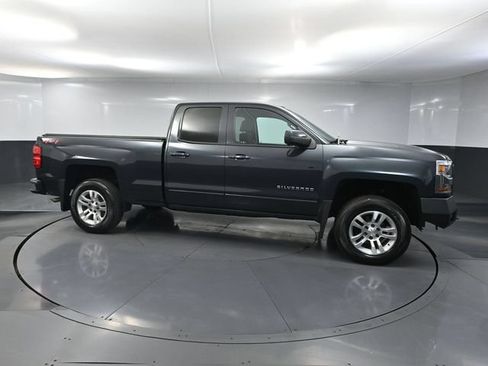 Used 2018 Chevrolet Silverado 1500 LT w/ All Star Edition AWD/4WD image 3