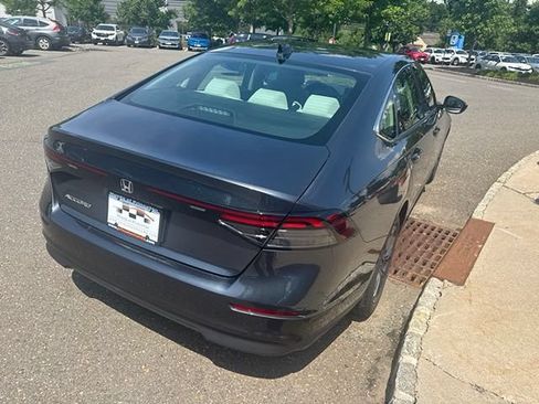 Used 2023 Honda Accord EX image 6
