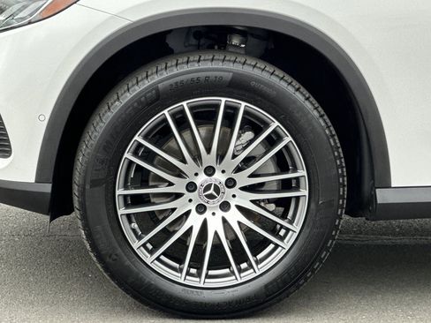 Certified 2025 Mercedes-Benz GLC 300 image 26