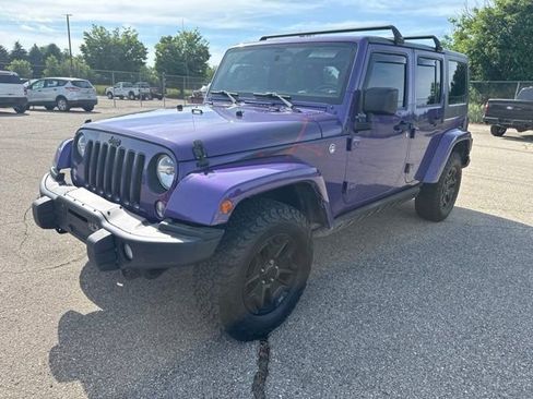 Used 2016 Jeep Wrangler Unlimited Sahara AWD/4WD image 2