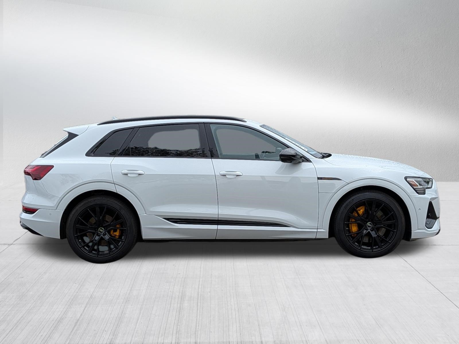 Used 2023 Audi e-tron Chronos w/ Chronos Package AWD/4WD image 8