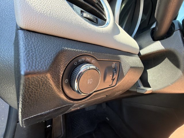 Used 2013 Chevrolet Cruze LS FWD image 26