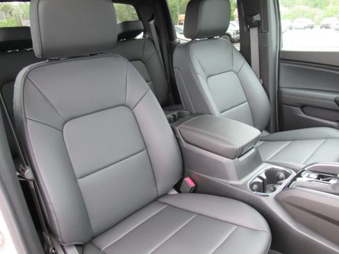 New 2026 GMC Canyon Elevation w/ Convenience Package AWD/4WD image 9