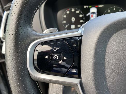 Used 2019 Volvo XC90 T6 R-Design w/ Advanced Package image 17