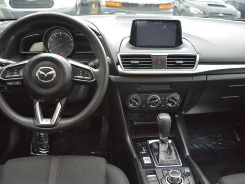 Used 2017 MAZDA MAZDA3 Sport w/ Preferred Equipment Package image 11