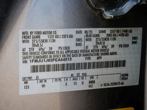 Used 2023 Ford Expedition XLT AWD/4WD image 40