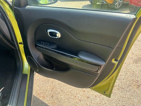 Used 2015 Kia Soul ! image 22