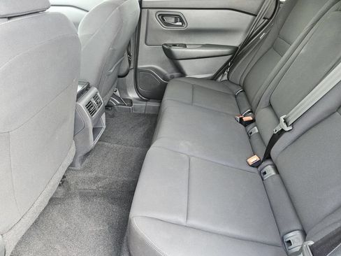 Used 2024 Nissan Rogue S FWD image 21