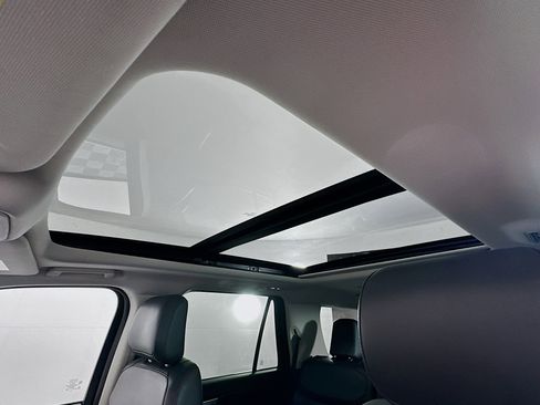 Used 2025 Ford Expedition Active image 26