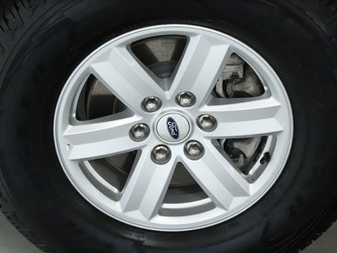 Used 2022 Ford F150 XLT image 42