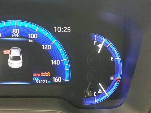 Used 2021 Toyota Corolla LE image 26