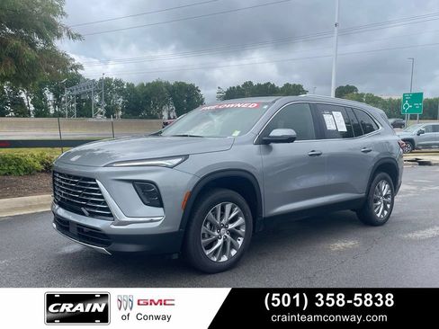Used 2025 Buick Enclave Preferred w/ Power Package FWD image 1
