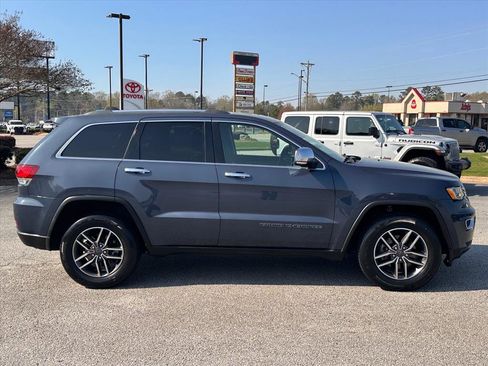 Used 2020 Jeep Grand Cherokee Limited image 2