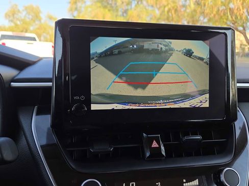 Used 2025 Toyota Corolla LE FWD image 25