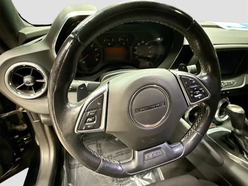 Used 2017 Chevrolet Camaro LT image 11