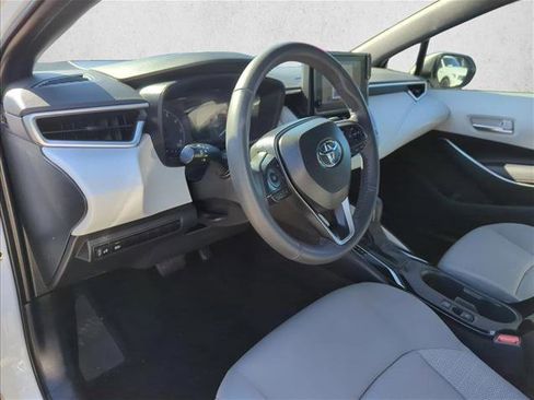 Used 2024 Toyota Corolla SE image 13