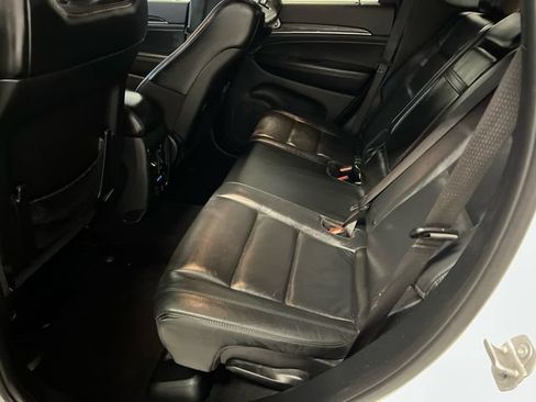 Used 2019 Jeep Grand Cherokee Limited RWD image 17